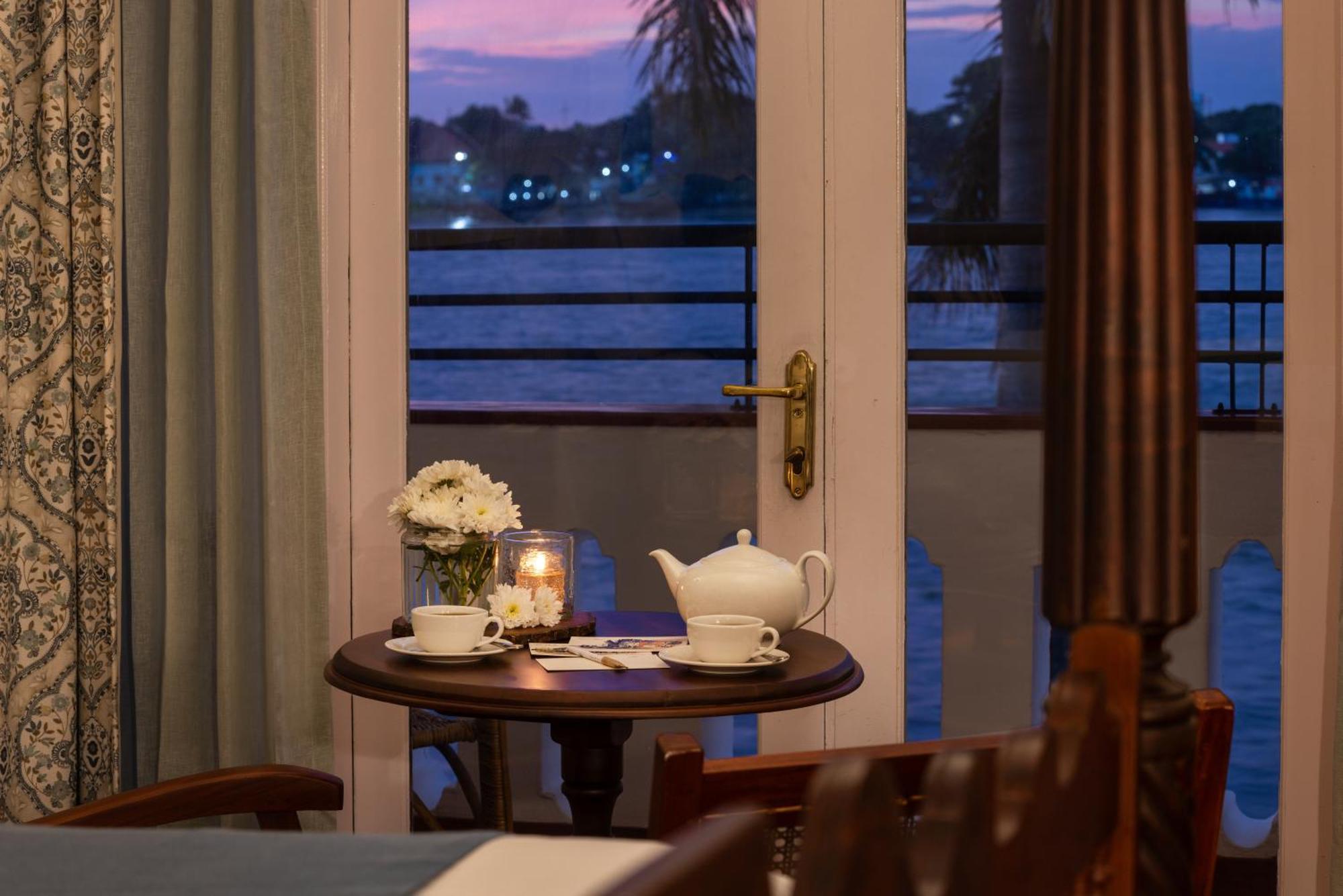 Brunton Boatyard - A Cgh Earth Experience Hotel Kochi Buitenkant foto