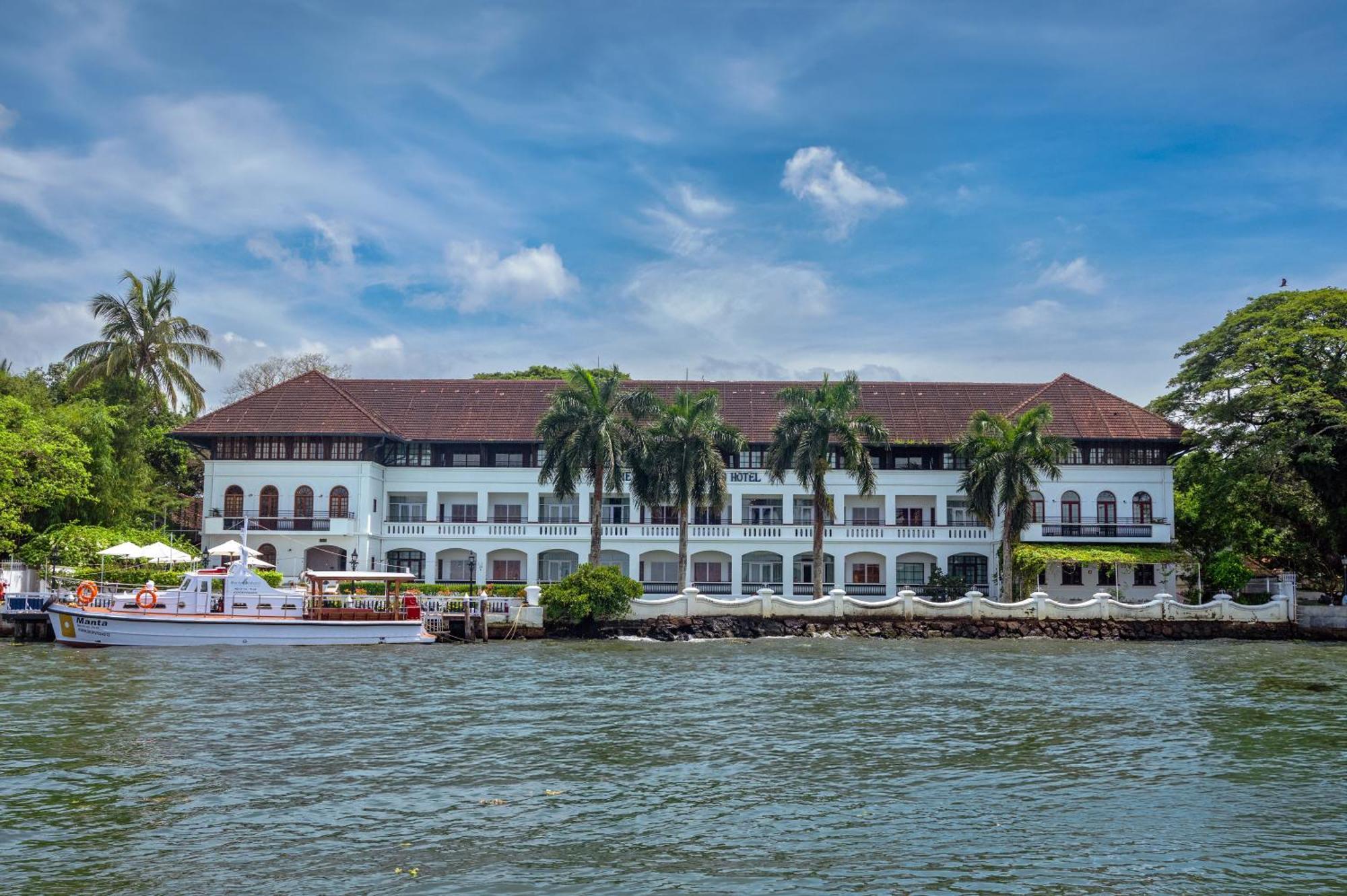 Brunton Boatyard - A Cgh Earth Experience Hotel Kochi Buitenkant foto